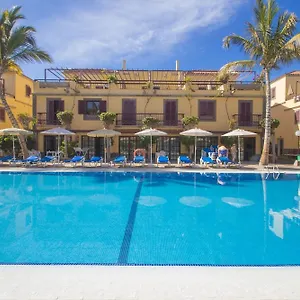2* Hotel Oasis Club