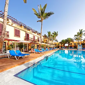 Oasis Club Aparthotel